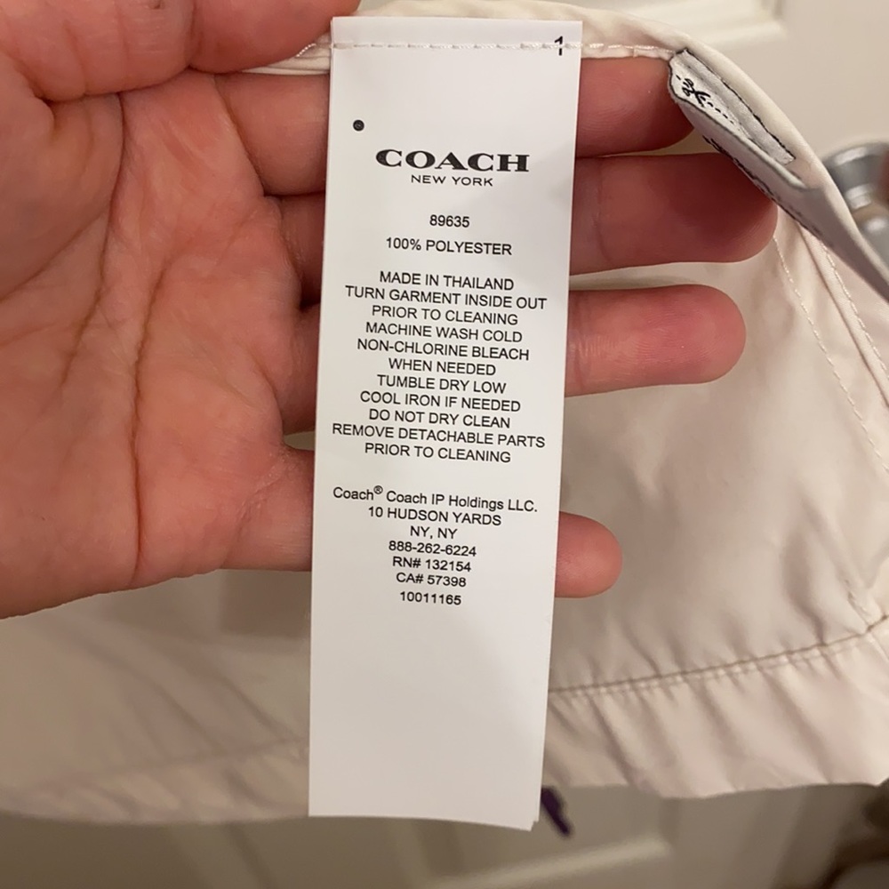 Cute Coach Raincoat - Picture 4 of 5